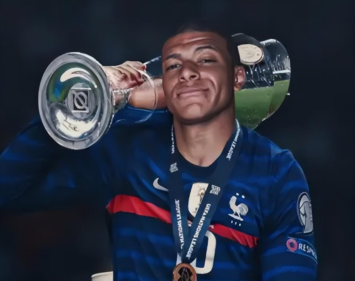 《DOTA2》VS《英雄联盟》终极对决：画面玩法深度全维度解析