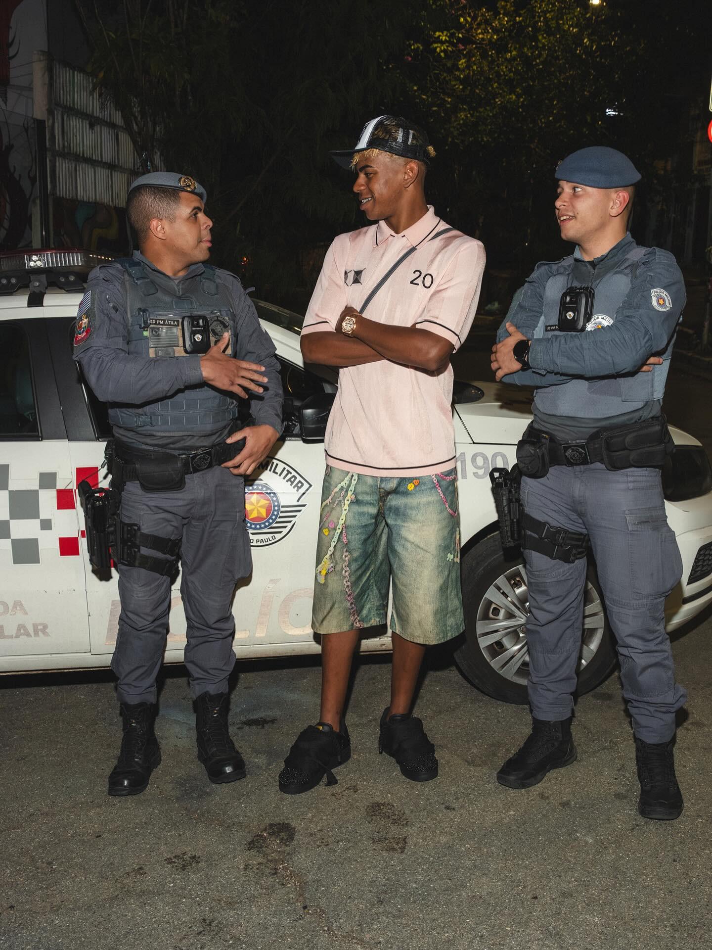 詹姆斯复出就收大礼，骑士4连败，助力詹姆斯冲史诗级成就