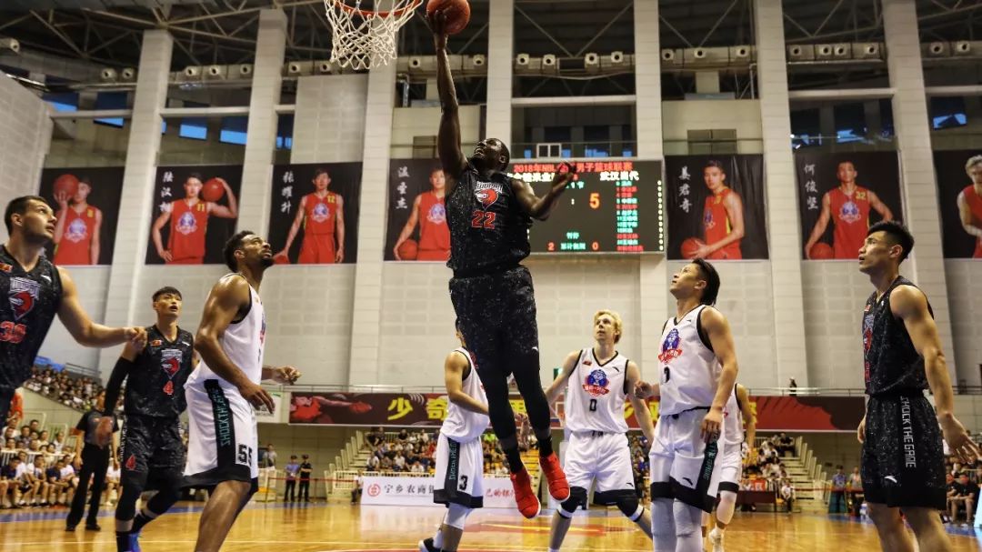 [德甲]第9轮：多特蒙德2-1莱比锡 集锦