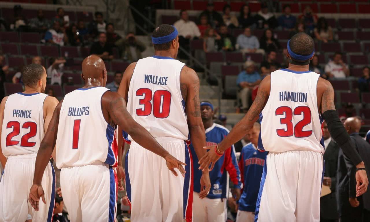 NBA最佳阵容公布：湖人球员上榜,